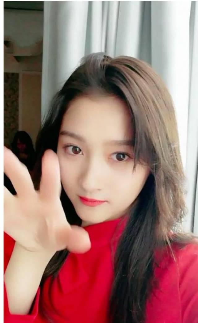 国产人体视频自拍,窥见当代生活百态